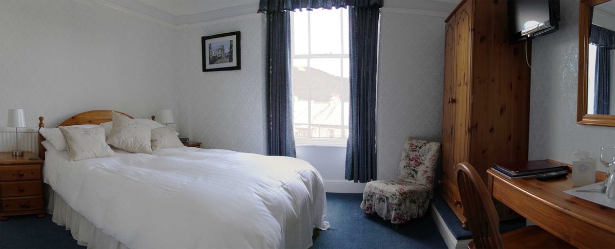 A double room at Strathmore Guest House